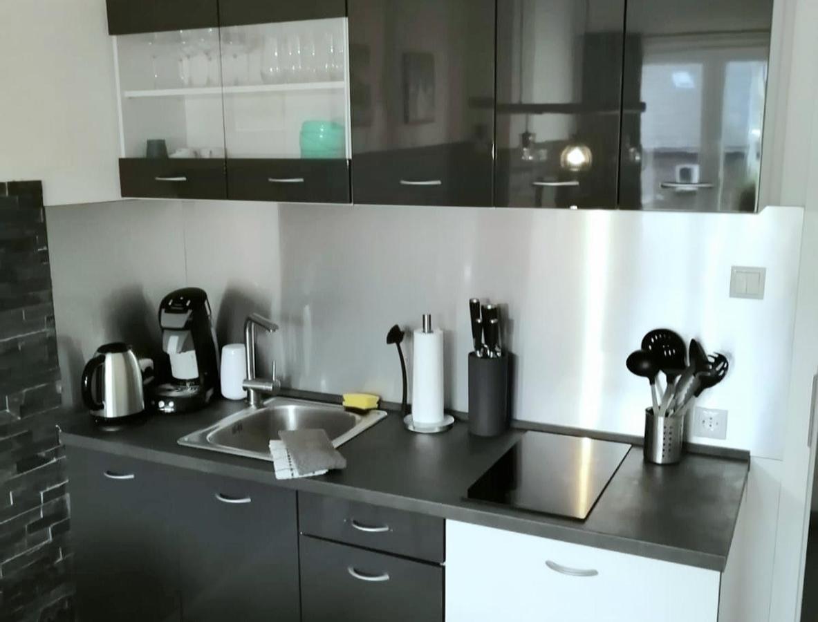 Moderne Wohlfuehloase Zentral In Seenaehe - Pillow Menu, 2 Stk 55" Smart Tvs, Netflix, Disneyplus Uvm Wetter  Zewnętrze zdjęcie